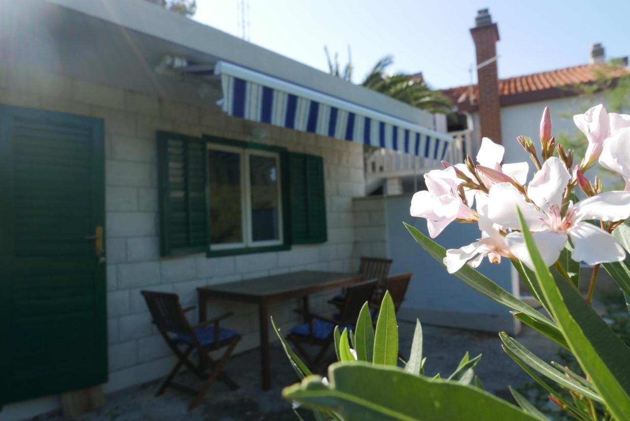 Vacation House "Pave" Povlja  Esterno foto