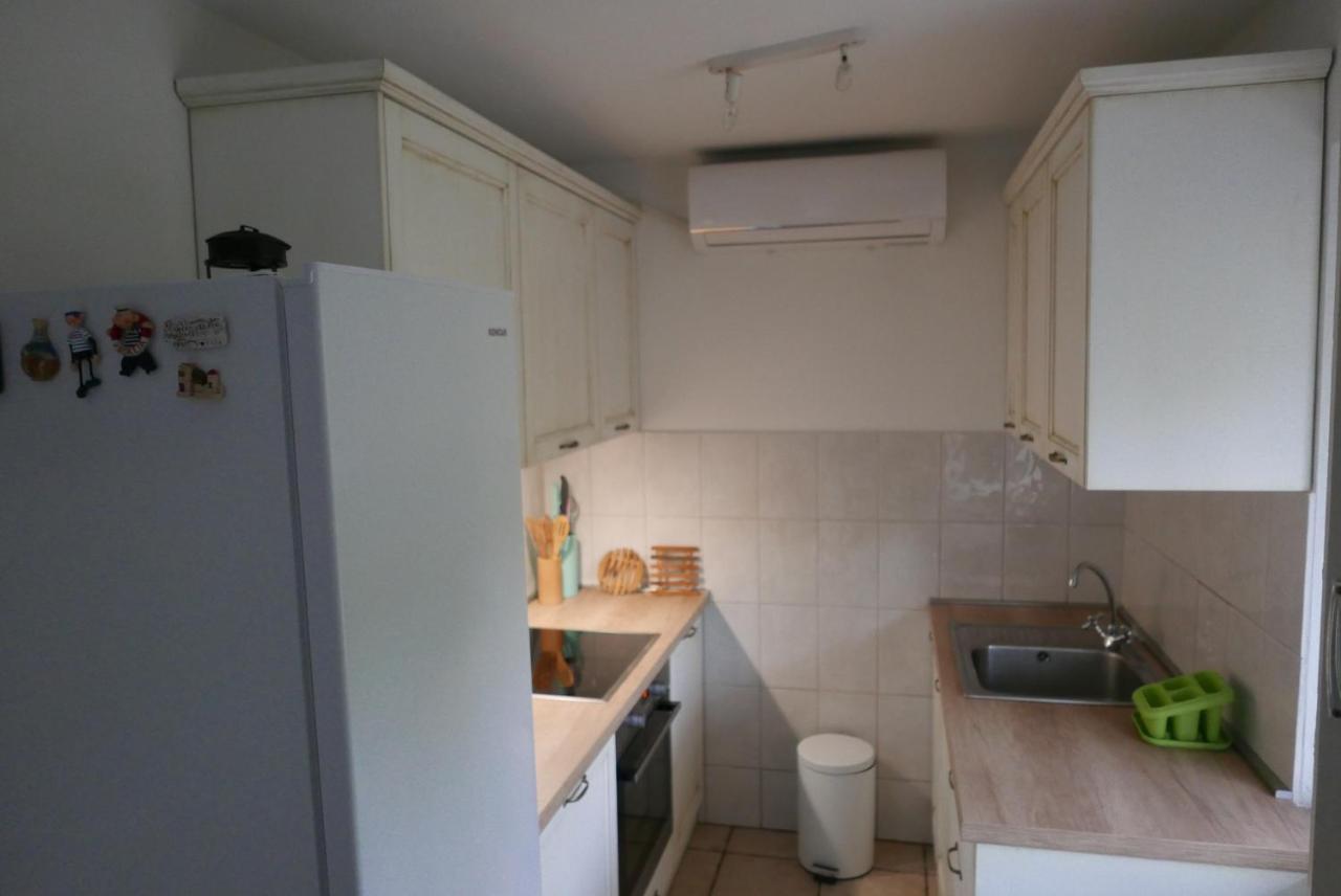 Vacation House "Pave" Povlja  Esterno foto